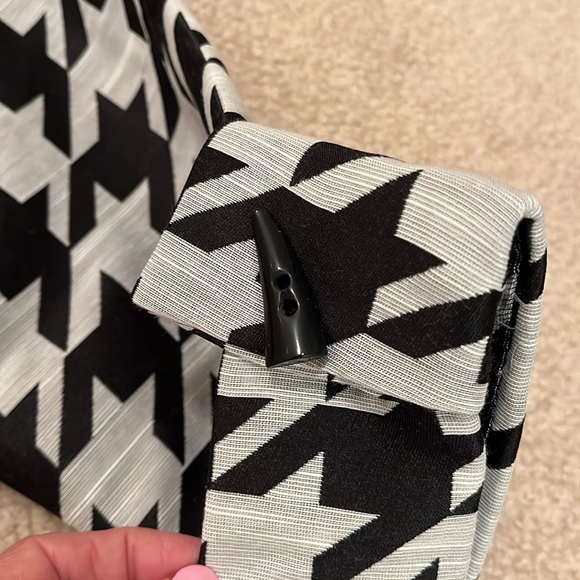 NEW ala Bala Houndstooth Pleated Shacket – Statement Button-Down Blazer (XL) - Picture 17 of 17